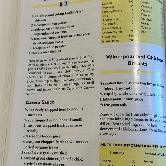 1993 Betty Crocker New Choices 1st edition cookbook. Illustrated hardback - Picture 6 of 10